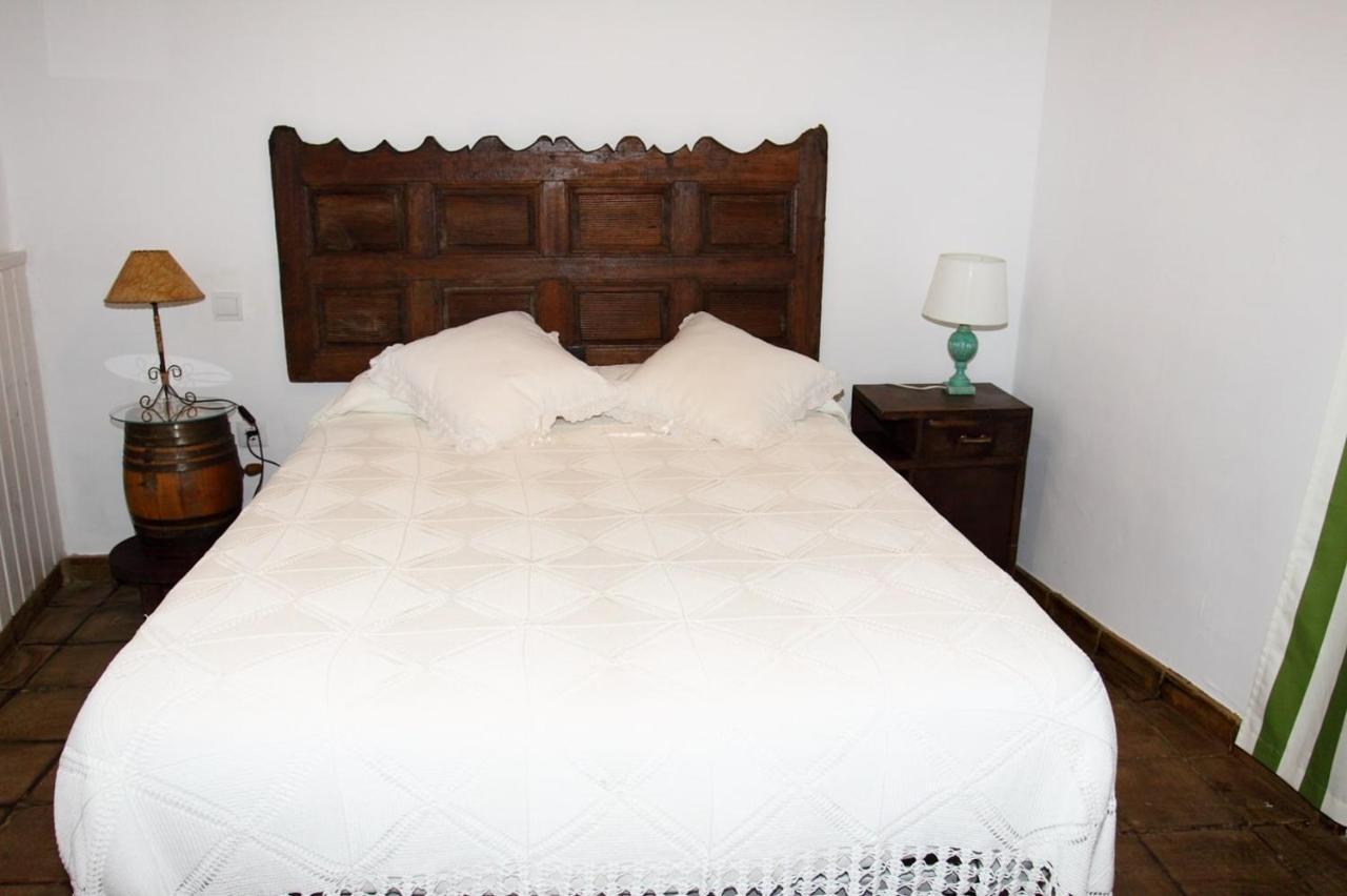 Nido Menas Villa Torrejon el Rubio Bagian luar foto