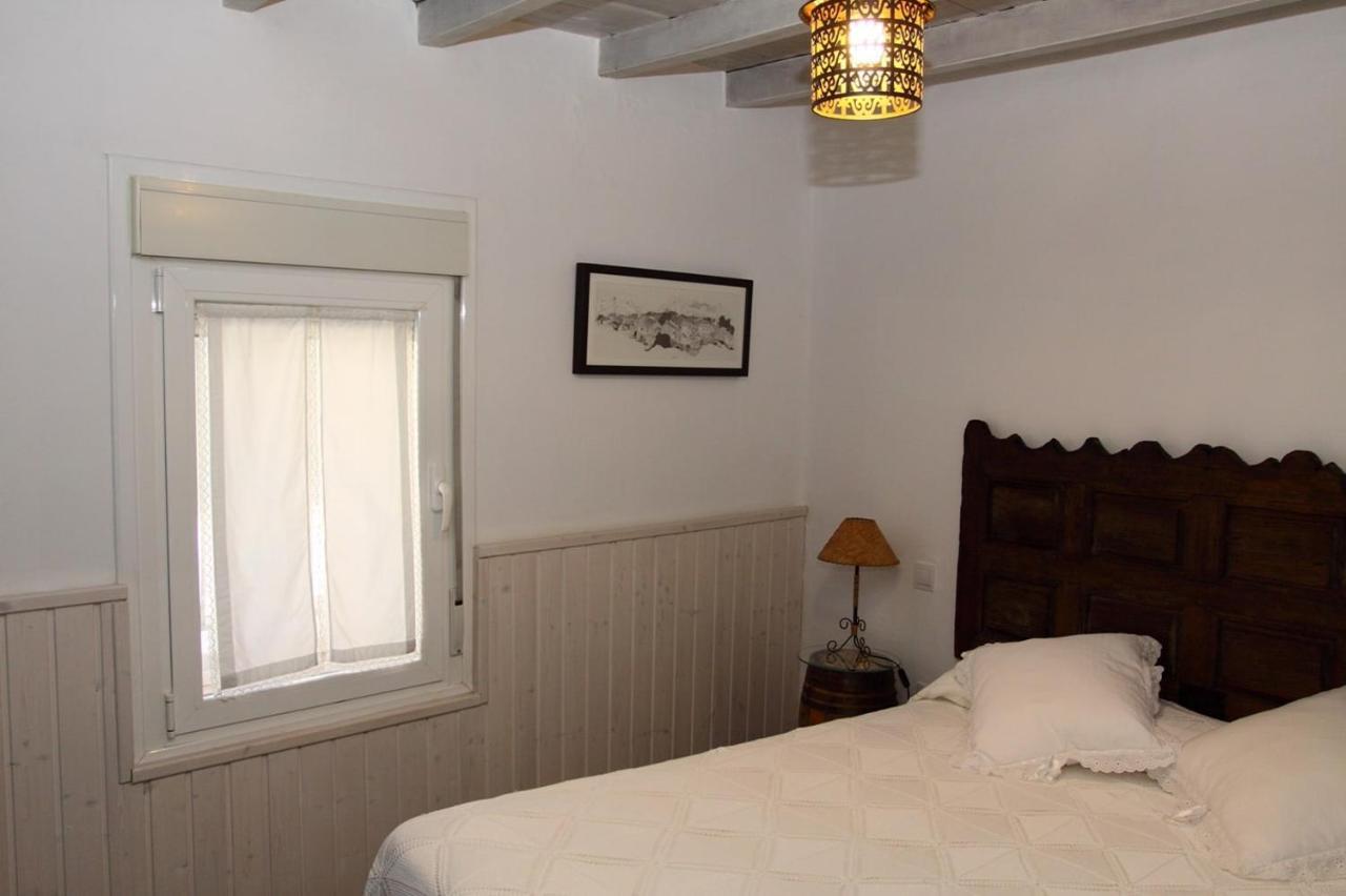 Nido Menas Villa Torrejon el Rubio Bagian luar foto