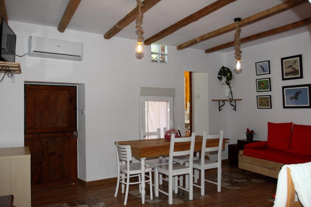 Nido Menas Villa Torrejon el Rubio Bagian luar foto
